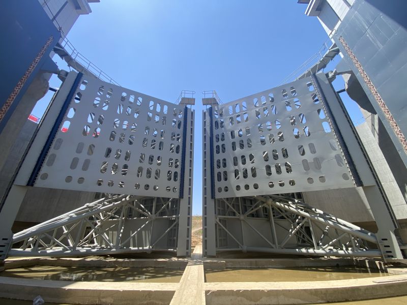 7：引江濟淮東淝河船閘（球節(jié)點三角門）.jpg